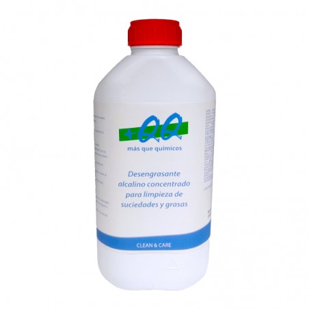 Concentrated alkaline degreaser for dirt and greases